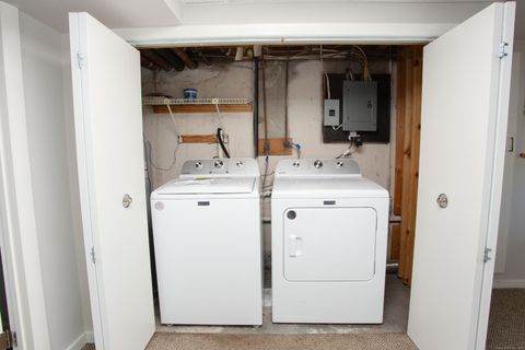 Tiny photo for 50 E Hill Road #APT 3A, Canton, CT 06019 (MLS # 24135083)