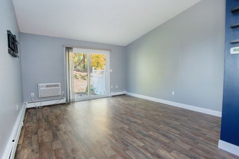 Tiny photo for 50 E Hill Road #APT 3A, Canton, CT 06019 (MLS # 24135083)