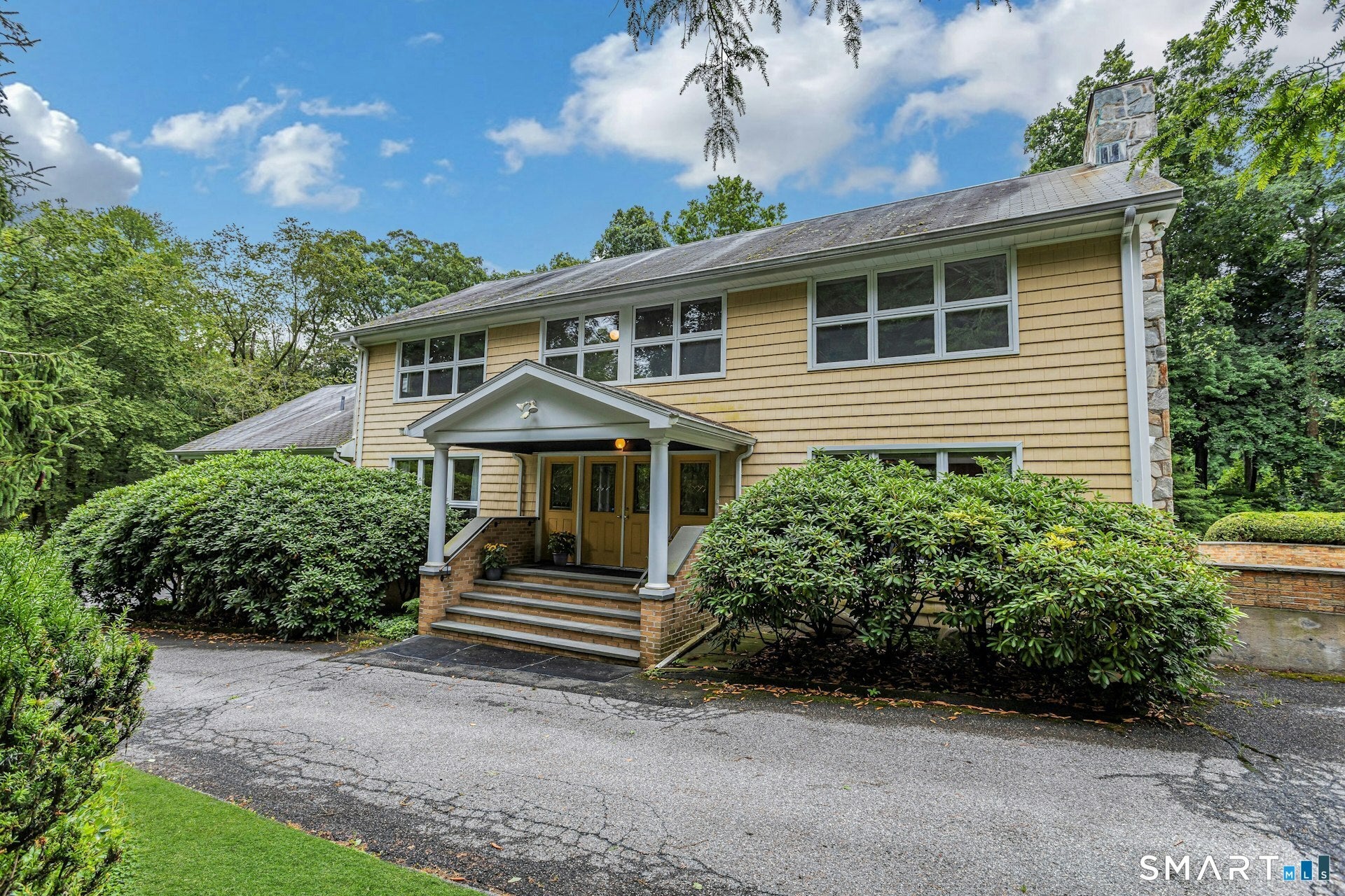 222 Brookside Road