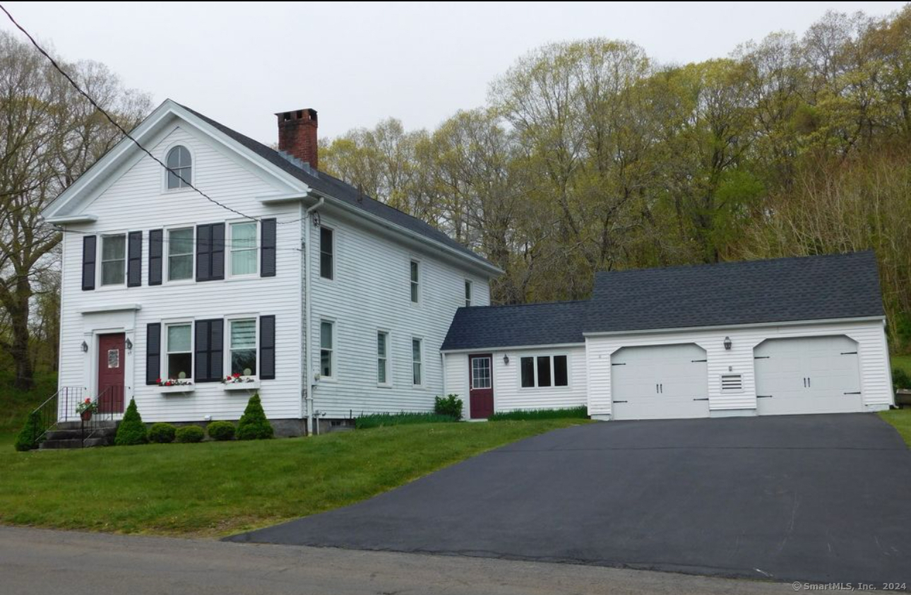 Rental Property at 99 Horsepond Road, Madison, Connecticut - Bedrooms: 4 
Bathrooms: 2 
Rooms: 7  - $5,500 MO.