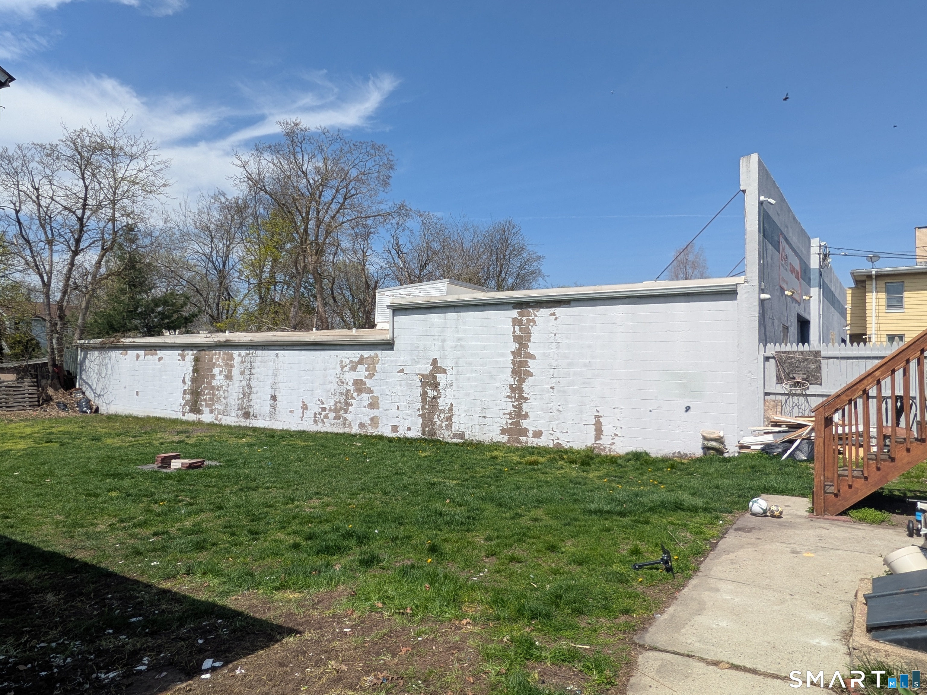 46 Clinton Avenue