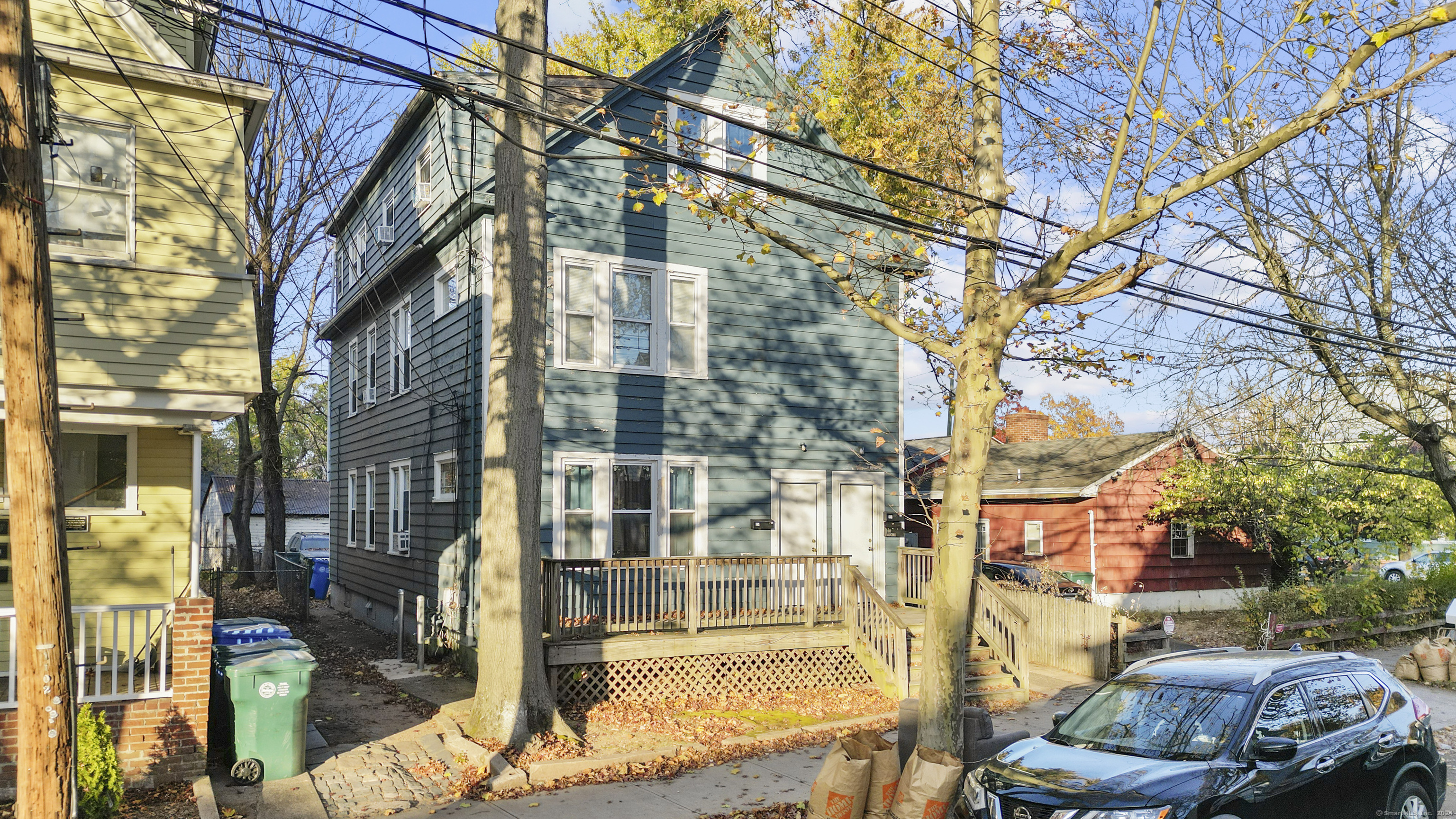 Property for Sale at Goodrich Street, Hamden, Connecticut - Bedrooms: 7 
Bathrooms: 3 
Rooms: 16  - $439,900