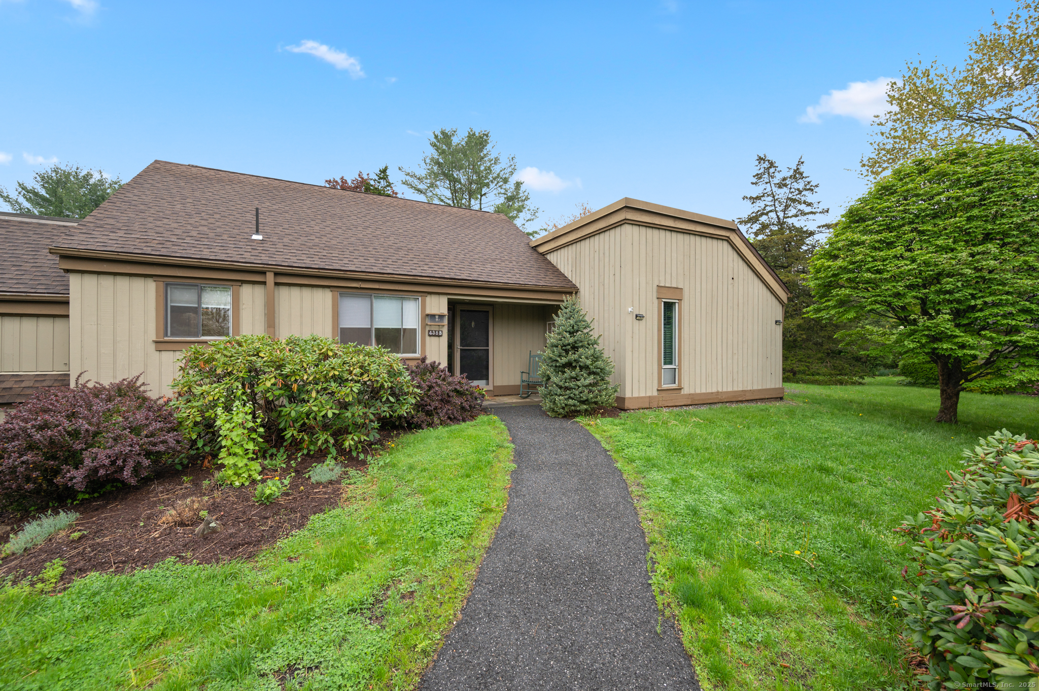 438 Heritage Village #B, Southbury, Connecticut image 2