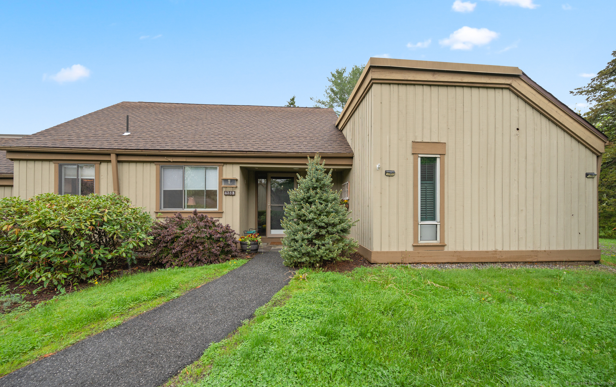 438 Heritage Village #B, Southbury, Connecticut image 1