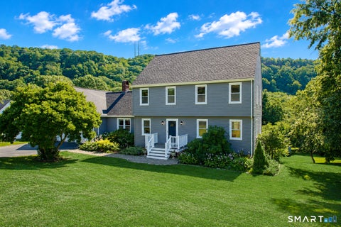 Photo of 31 Cliffside Drive, Wallingford, CT 06492 (MLS # 24194591)