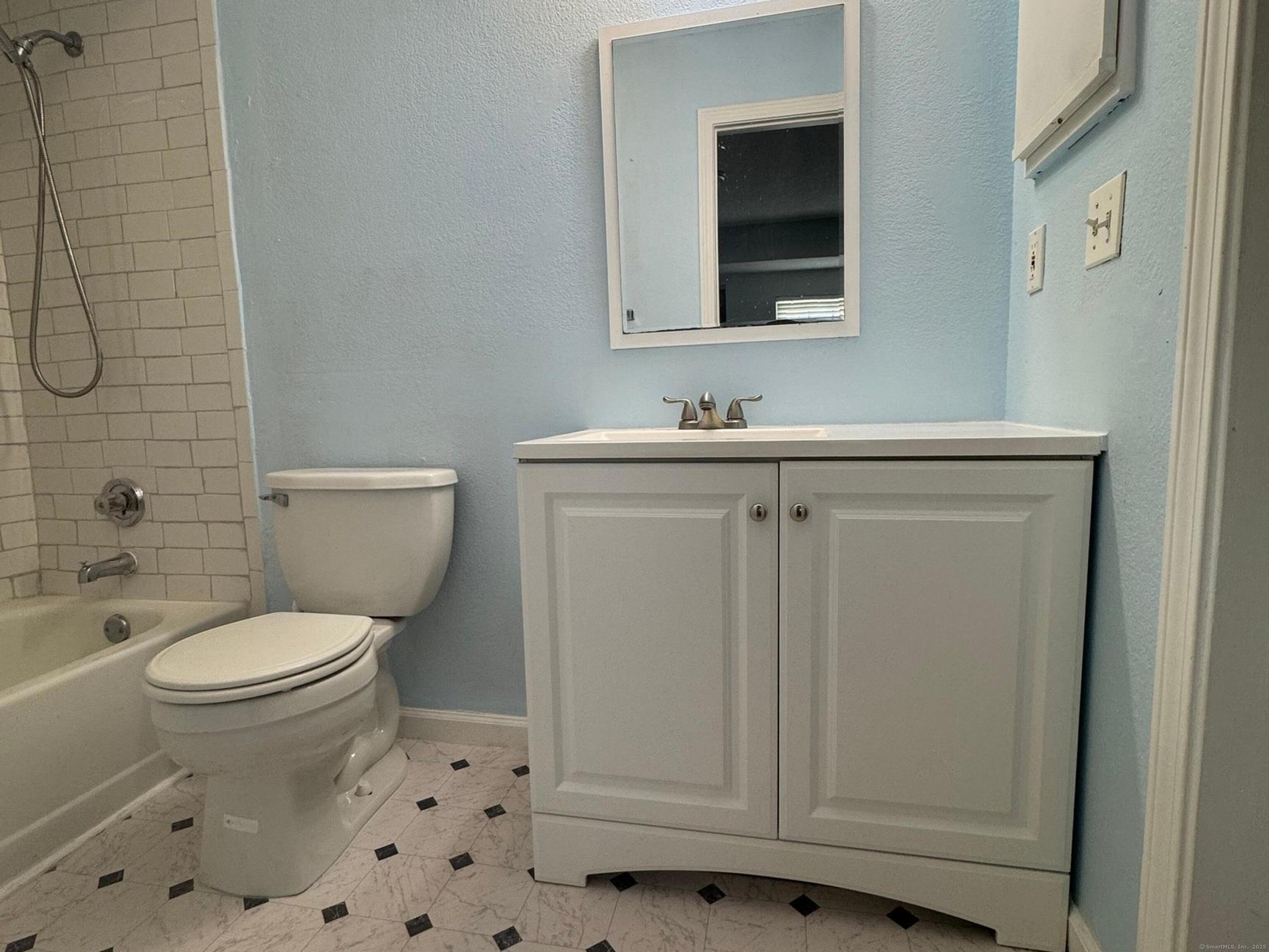 282 Carriage Crossing Lane #282, Middletown, Connecticut image 13