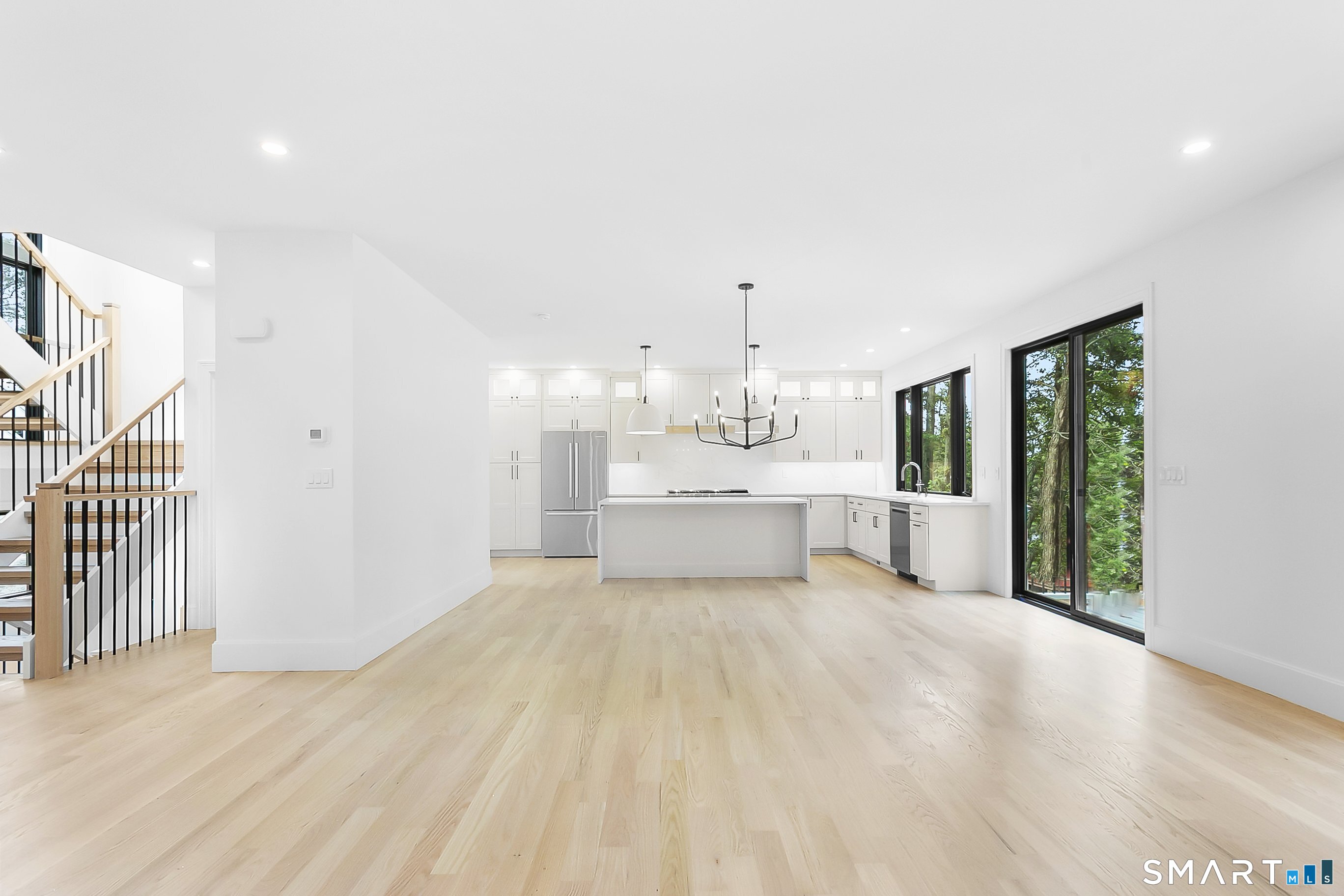 85 Oronoque Hills Road