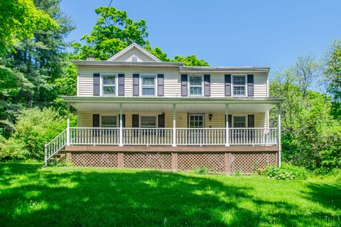 Single Family Residence in Harwinton CT 72 Orchard Hill Road.jpg
