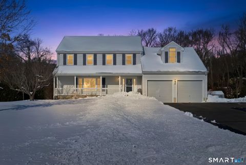Photo of 11 Settlers Way, Ellington, CT 06029 (MLS # 24156688)