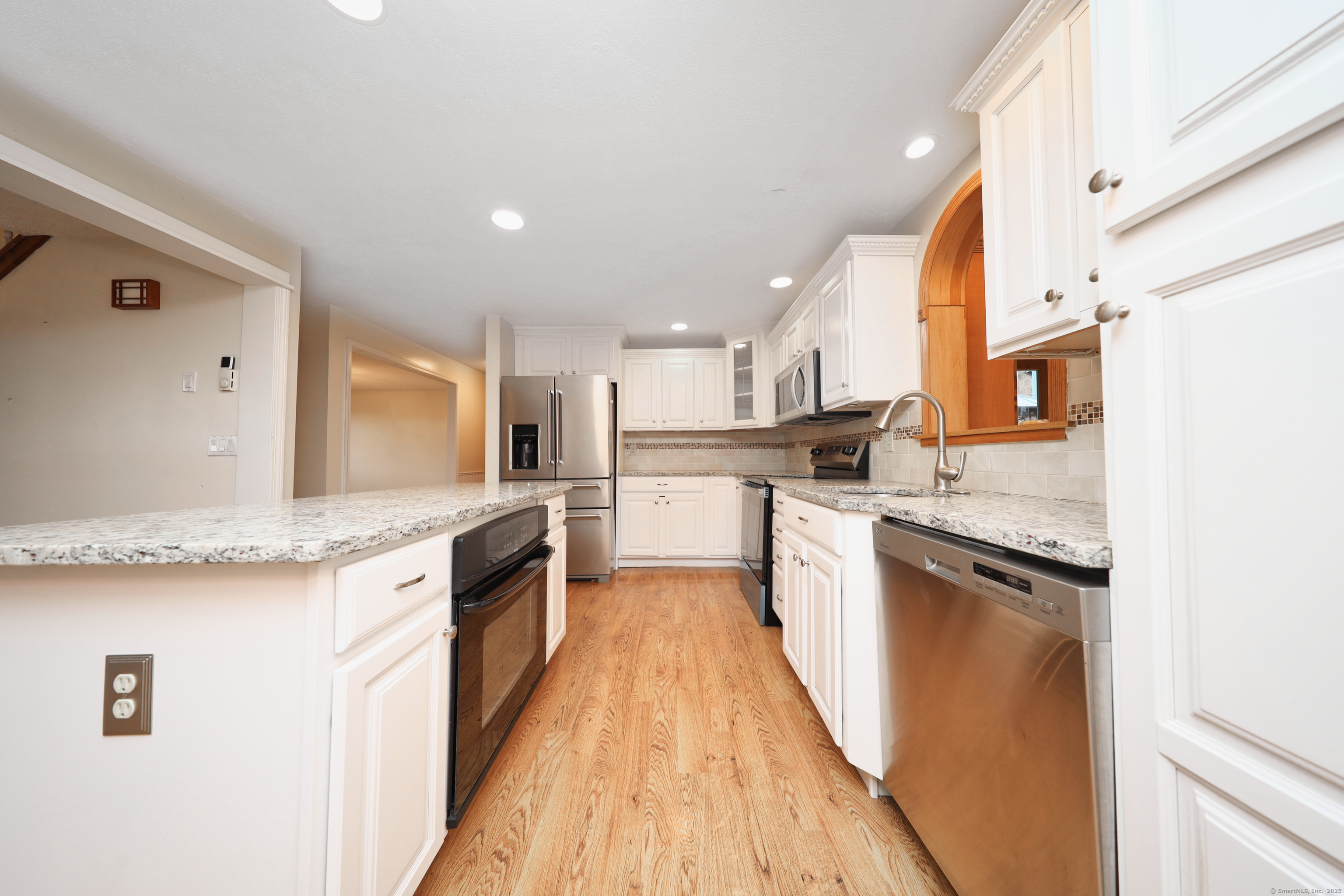 39 Brighton Road, Naugatuck, Connecticut image 8