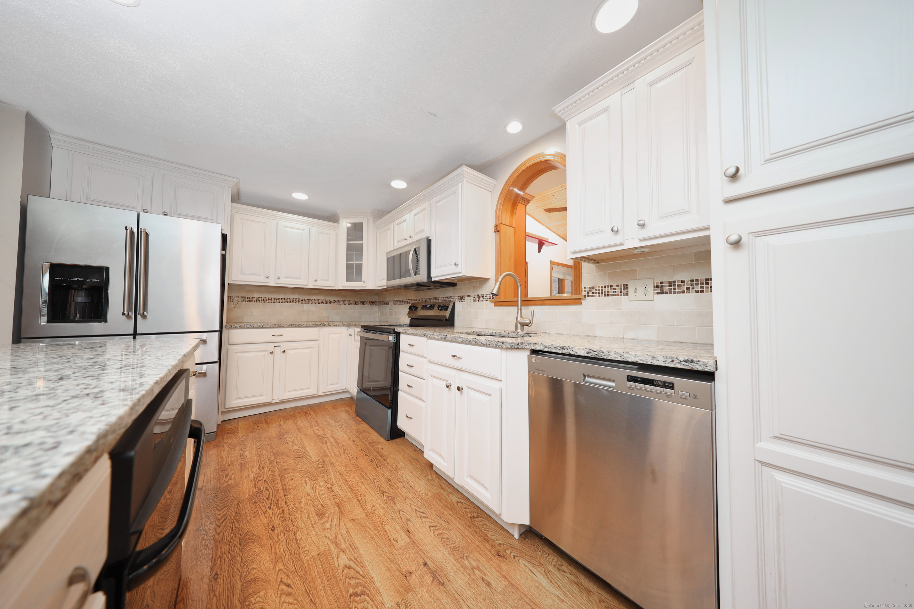39 Brighton Road, Naugatuck, Connecticut image 9