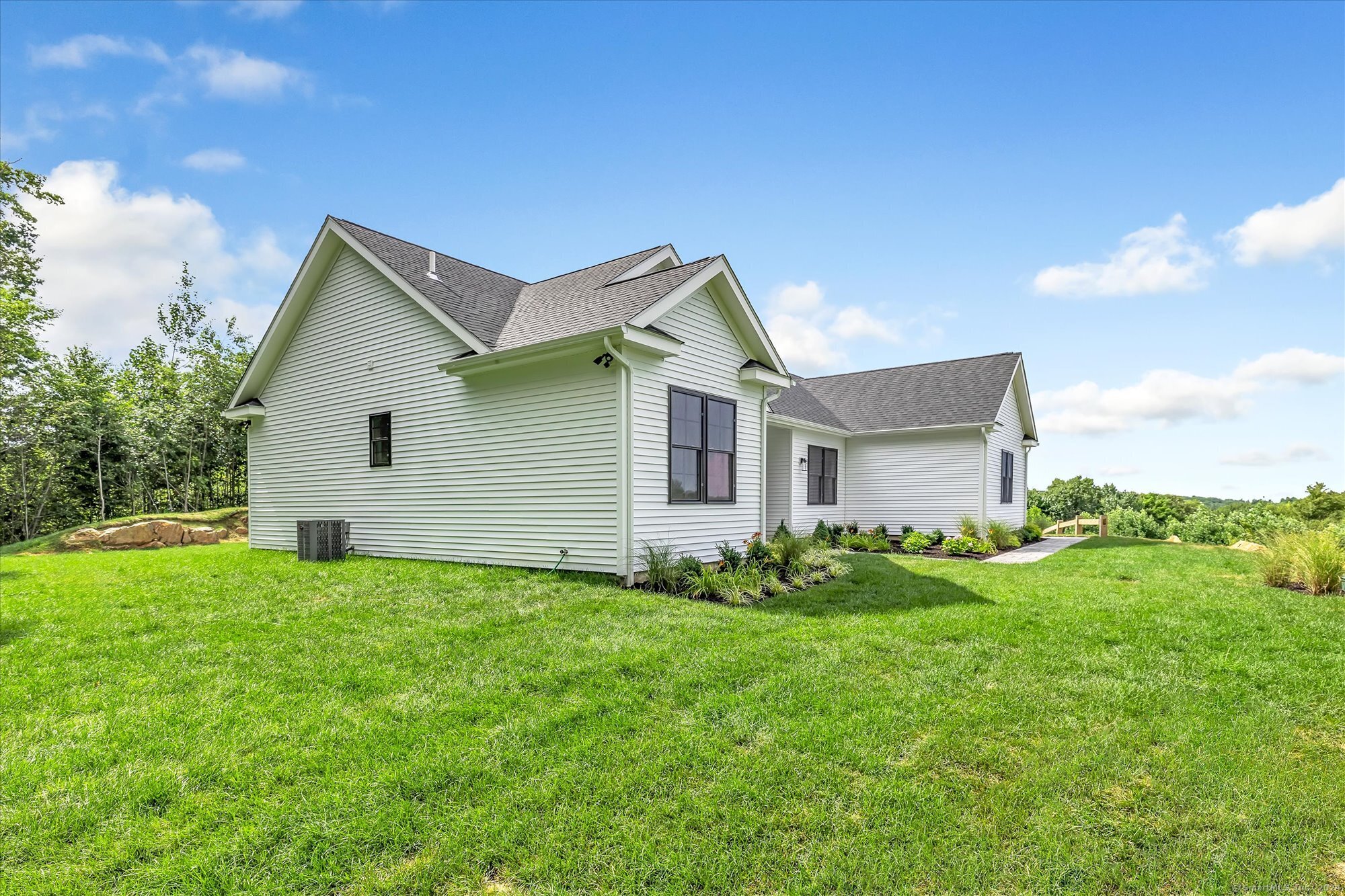 3 Hunting Ridge Road