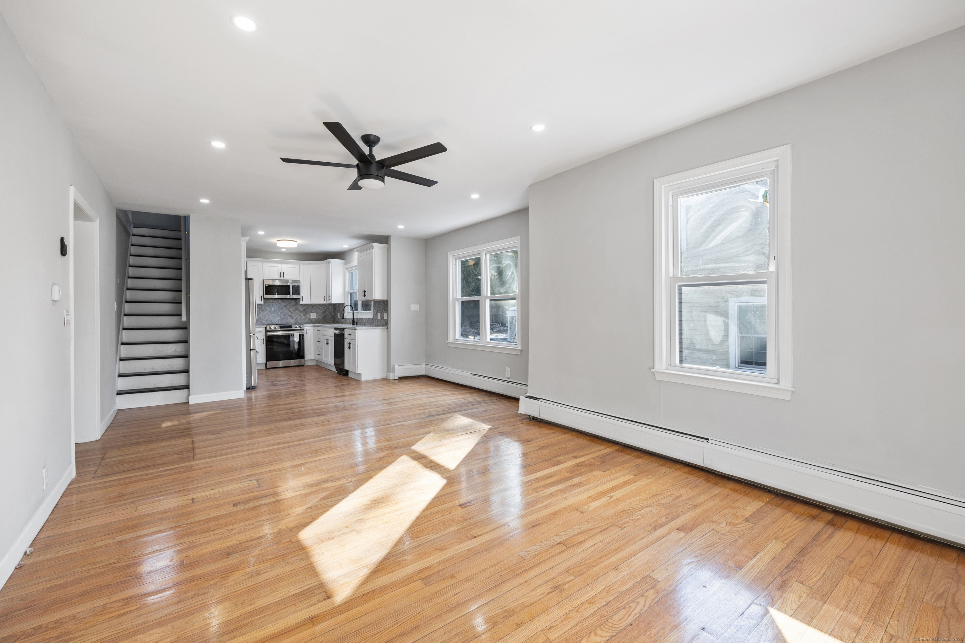 18 Lyndale Avenue, Waterbury, Connecticut image 5