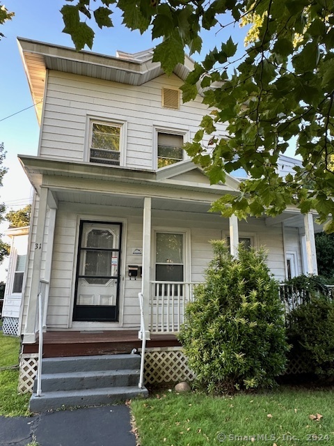 31 Silver Street, Middletown, Connecticut - 5 Bedrooms  
2 Bathrooms  
10 Rooms - 