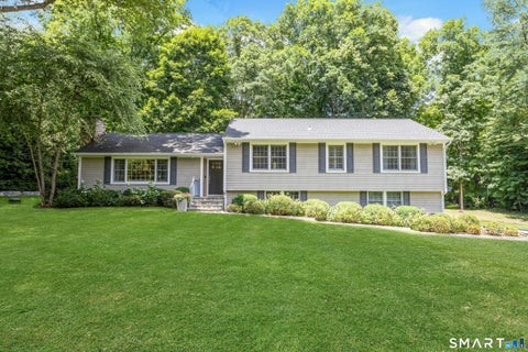 Homes For Sale - 51 Horton Lane<br/> New Canaan, CT 06840