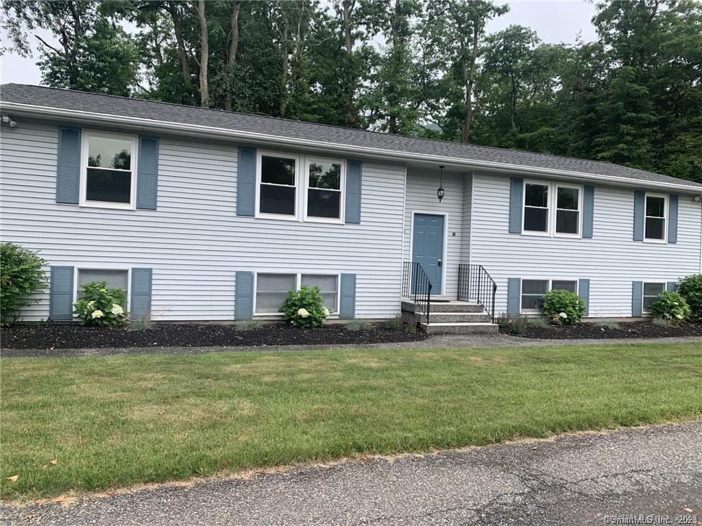 Property for Sale at Elizabeth Street D, Kent, Connecticut - Bedrooms: 2 
Bathrooms: 1 
Rooms: 6  - $2,200