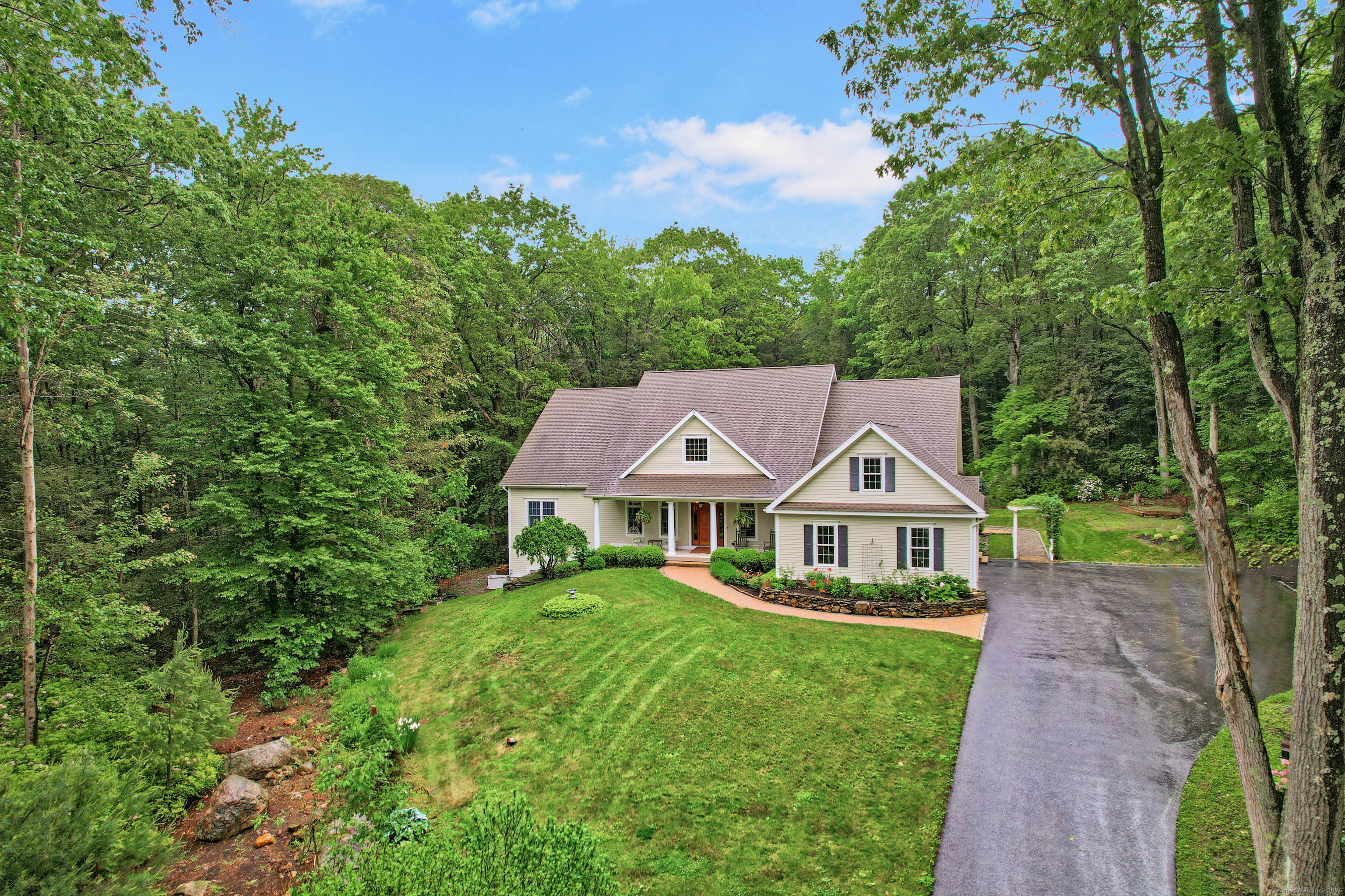 102 Hollow Hill Road