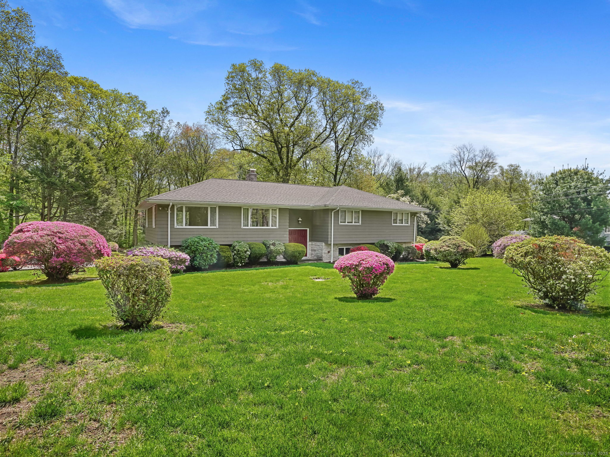 Property for Sale at Richards Drive, Monroe, Connecticut - Bedrooms: 3 
Bathrooms: 2 
Rooms: 8  - $650,000