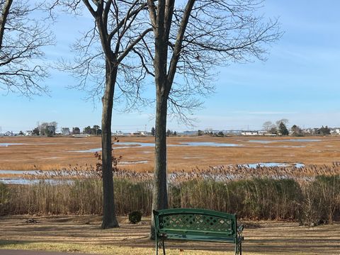 33 Briarwood Drive Old Saybrook CT 06475