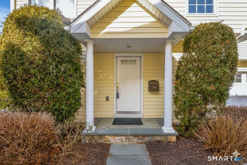 Photo of 18 Auburn Street #18, Norwalk, CT 06854 (MLS # 24151162)