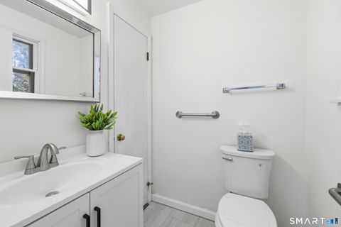 Tiny photo for 6 Heritage Lane, Simsbury, CT 06070 (MLS # 24149992)