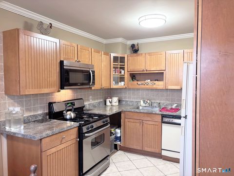 Tiny photo for 11 Bedford Avenue #APT G1, Norwalk, CT 06850 (MLS # 24148214)