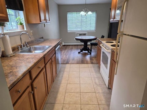 Tiny photo for 4 Derby Court #4, Brookfield, CT 06804 (MLS # 24212002)