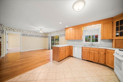 Tiny photo for 7 Glenbrook Drive #7, Windsor Locks, CT 06096 (MLS # 24137845)