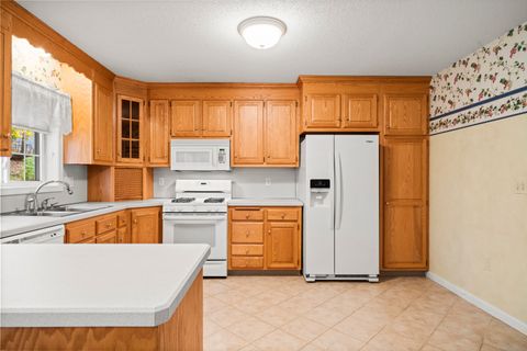 Tiny photo for 7 Glenbrook Drive #7, Windsor Locks, CT 06096 (MLS # 24137845)