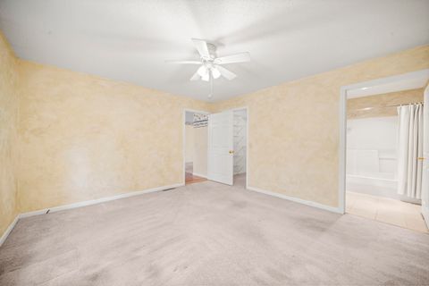 Tiny photo for 7 Glenbrook Drive #7, Windsor Locks, CT 06096 (MLS # 24137845)