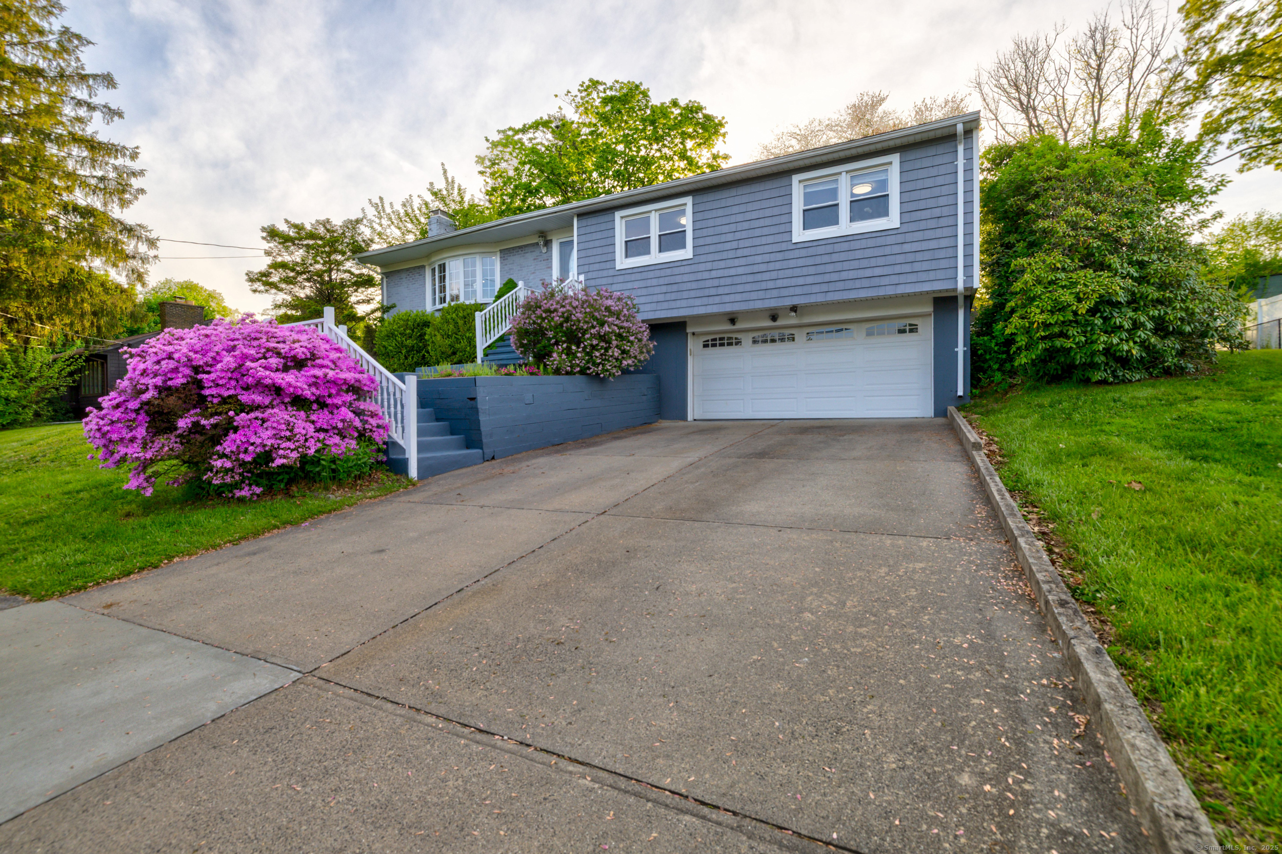 11 Botte Drive