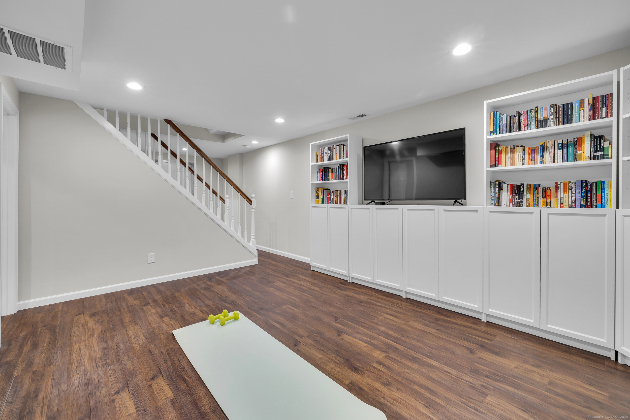 11 Botte Drive, West Haven, Connecticut image 24