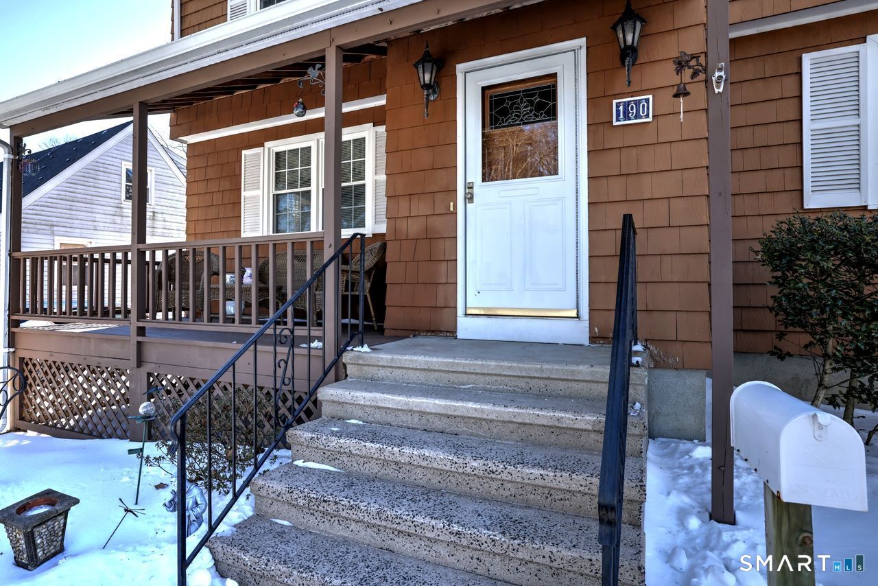 190 Maplewood Avenue