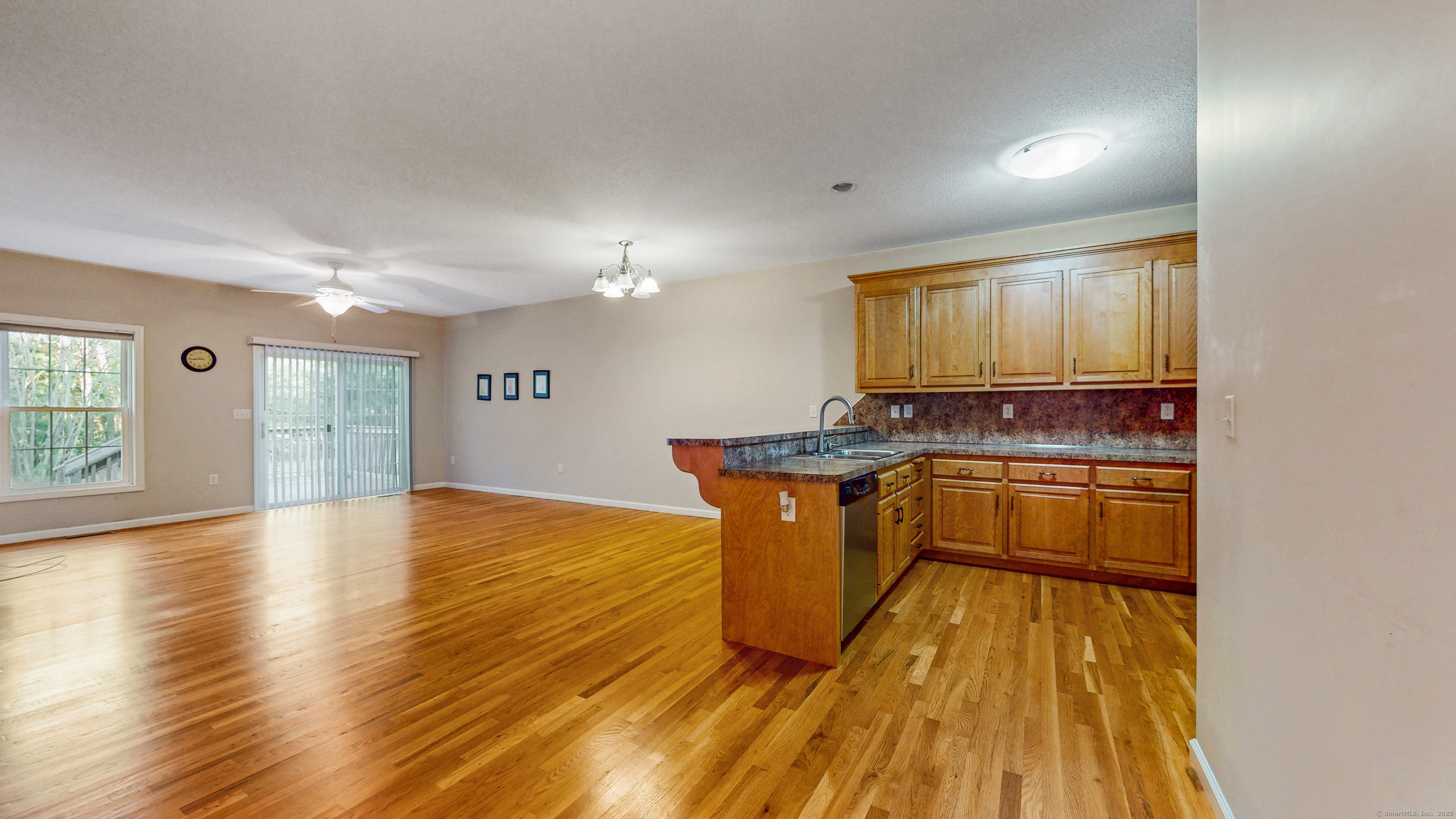 370 Emmett Street #APT 7-2, Bristol, Connecticut image 22