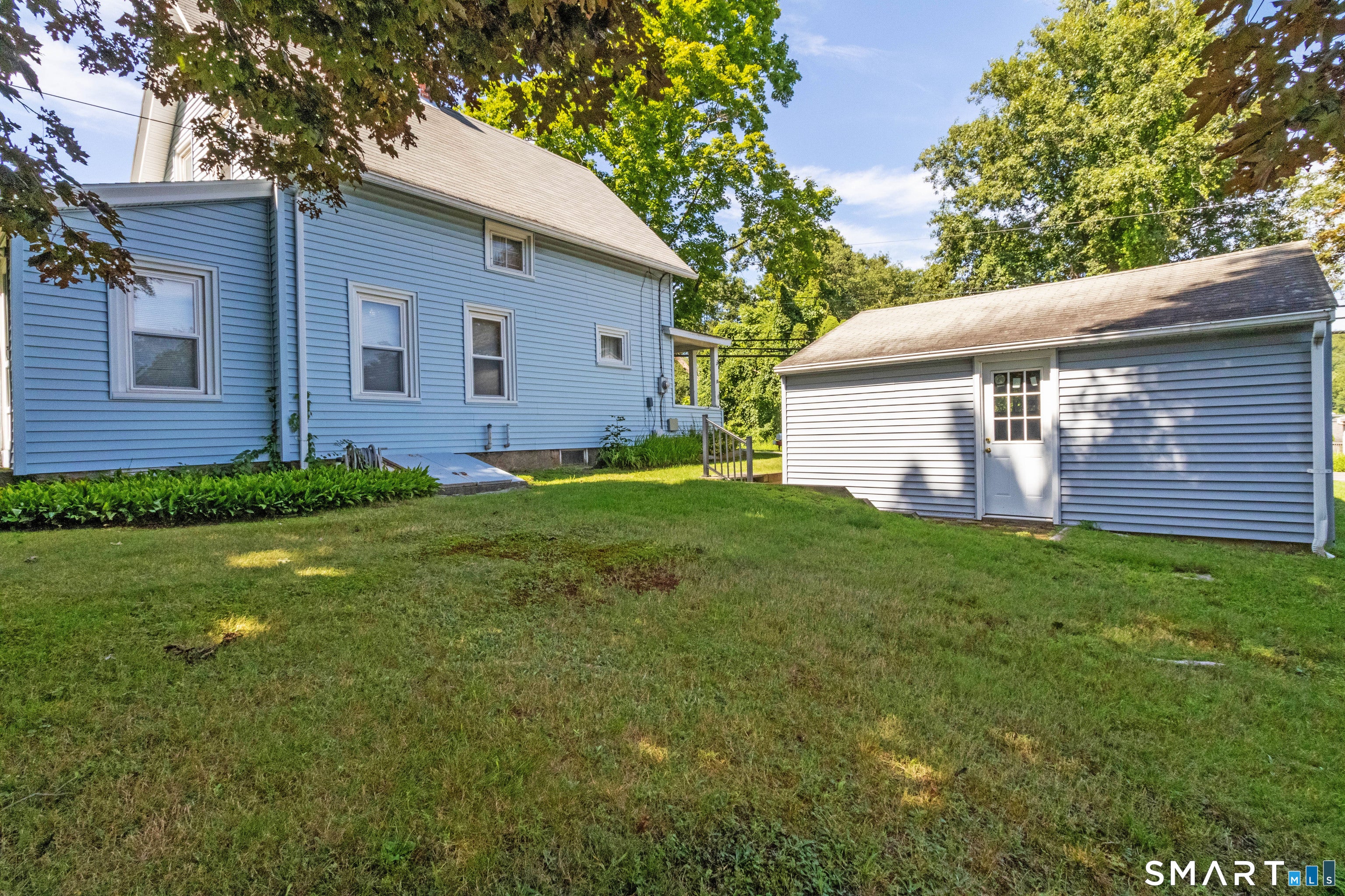 70 Maple Avenue