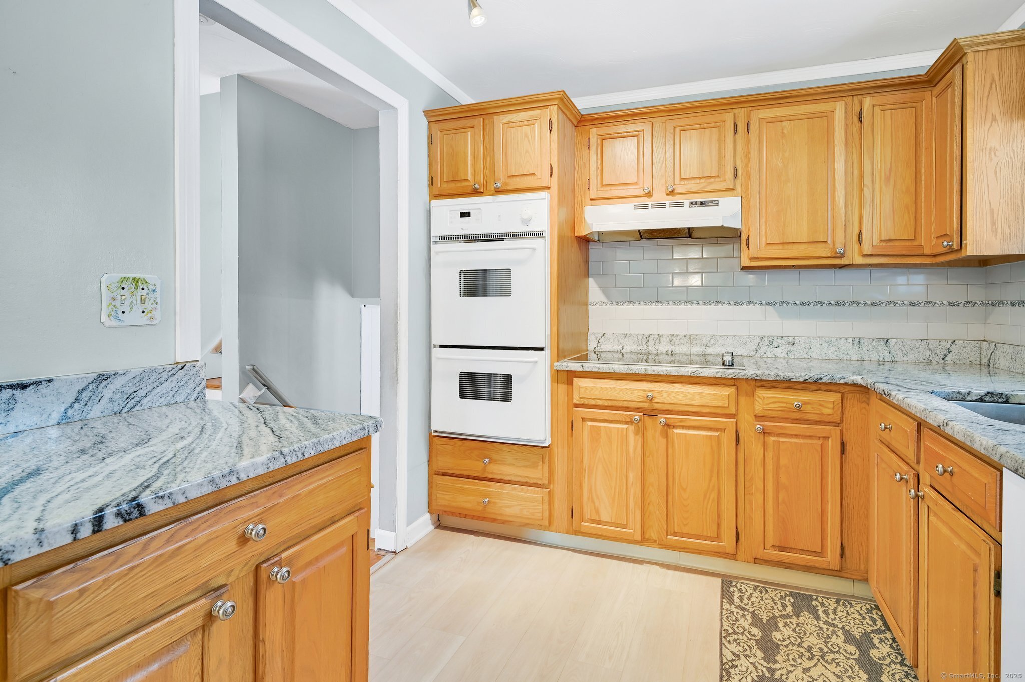 29 Charing Road, South Windsor, Connecticut image 10