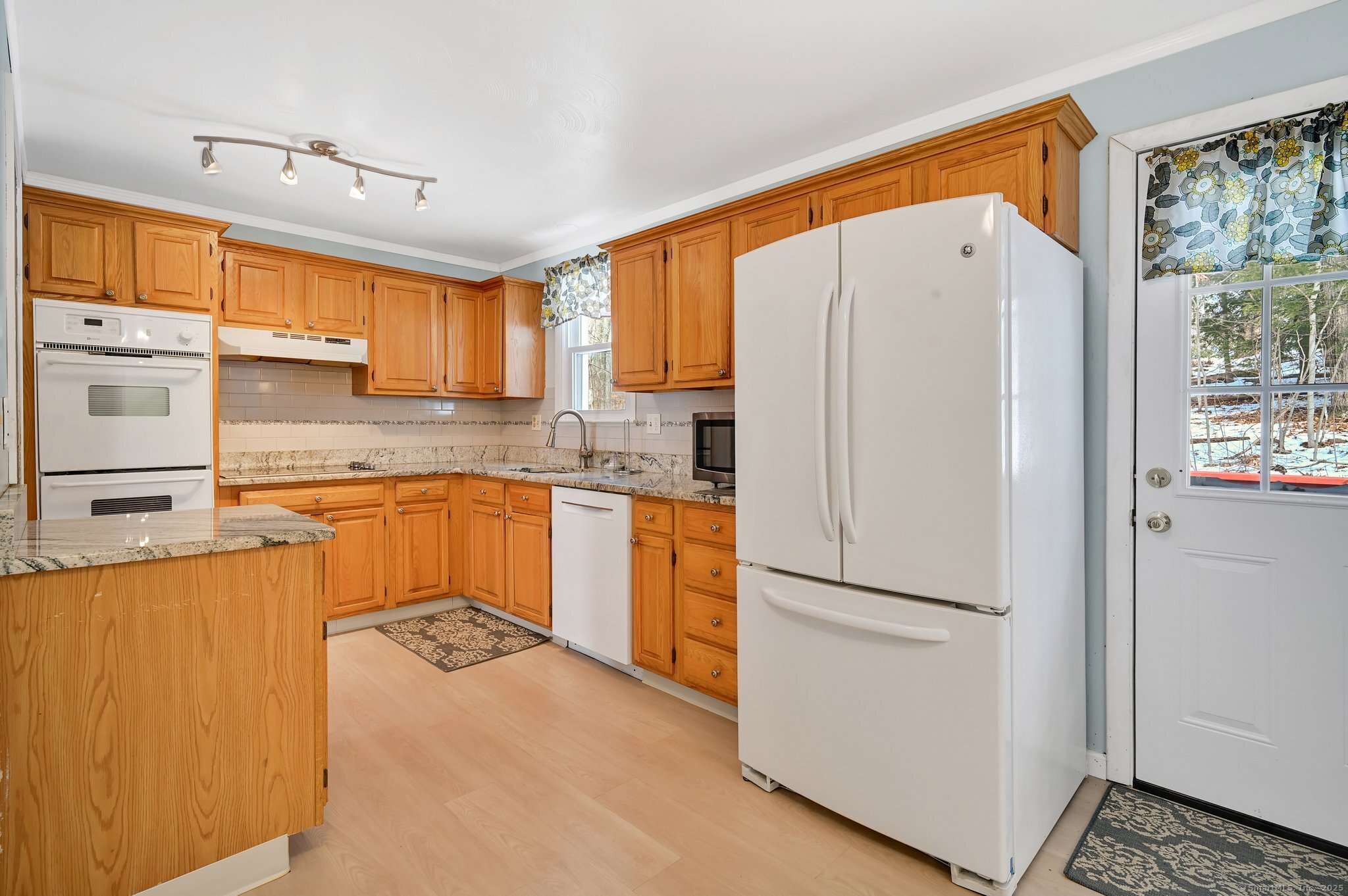 29 Charing Road, South Windsor, Connecticut image 8