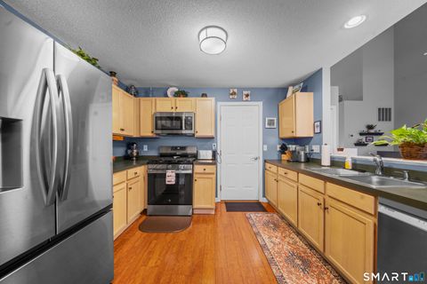 Tiny photo for 7 Heather Lane #7, Suffield, CT 06078 (MLS # 24175433)