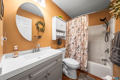 Tiny photo for 7 Heather Lane #7, Suffield, CT 06078 (MLS # 24175433)