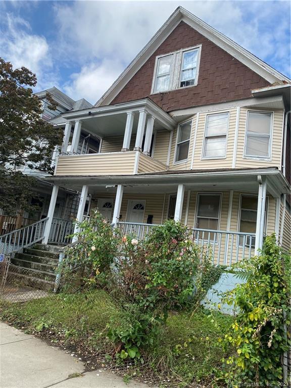 Property for Sale at 757 Iranistan Avenue, Bridgeport, Connecticut - Bedrooms: 6 
Bathrooms: 3 
Rooms: 15  - $370,000