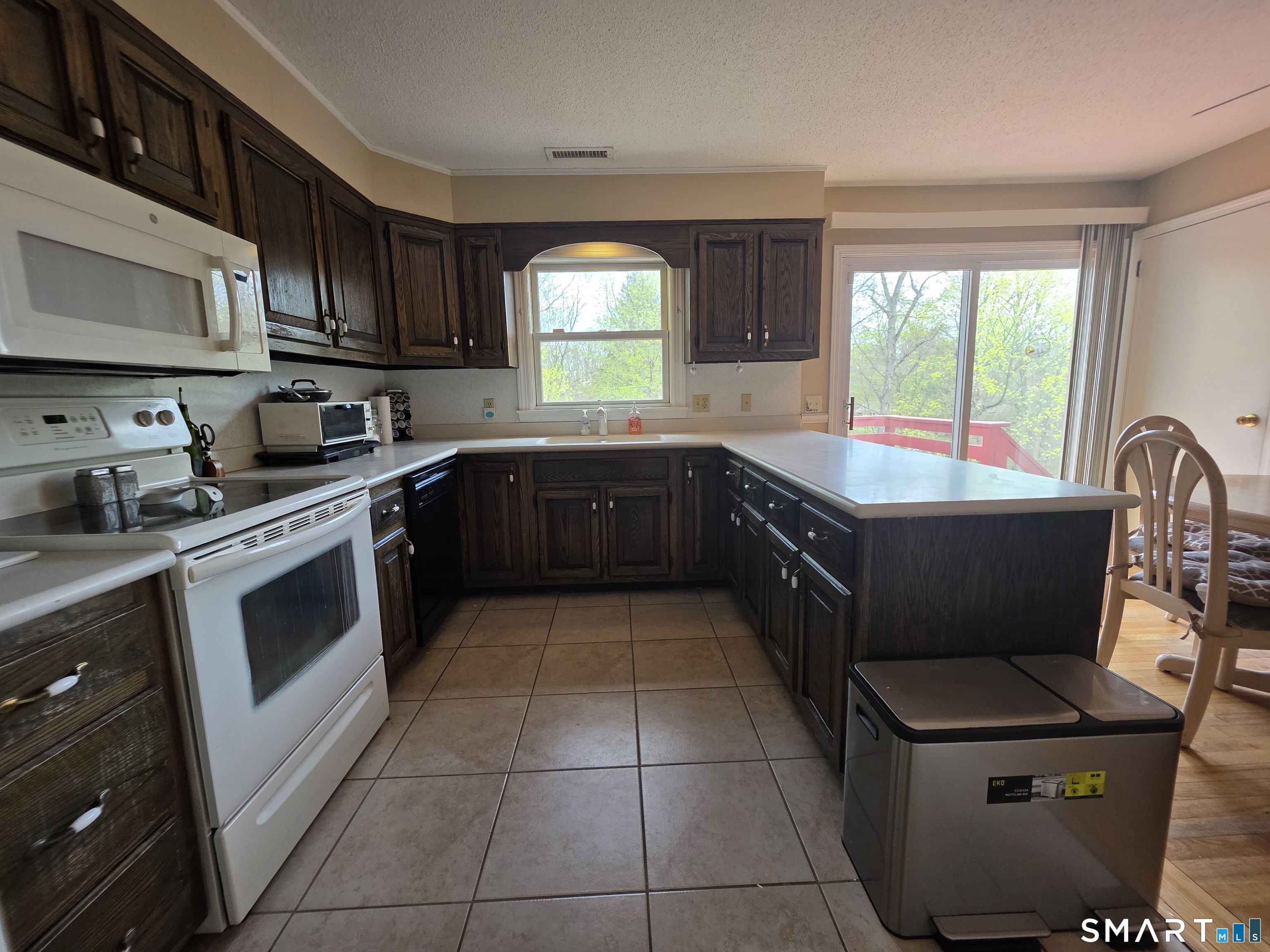 39 Charcoal Ridge Road East