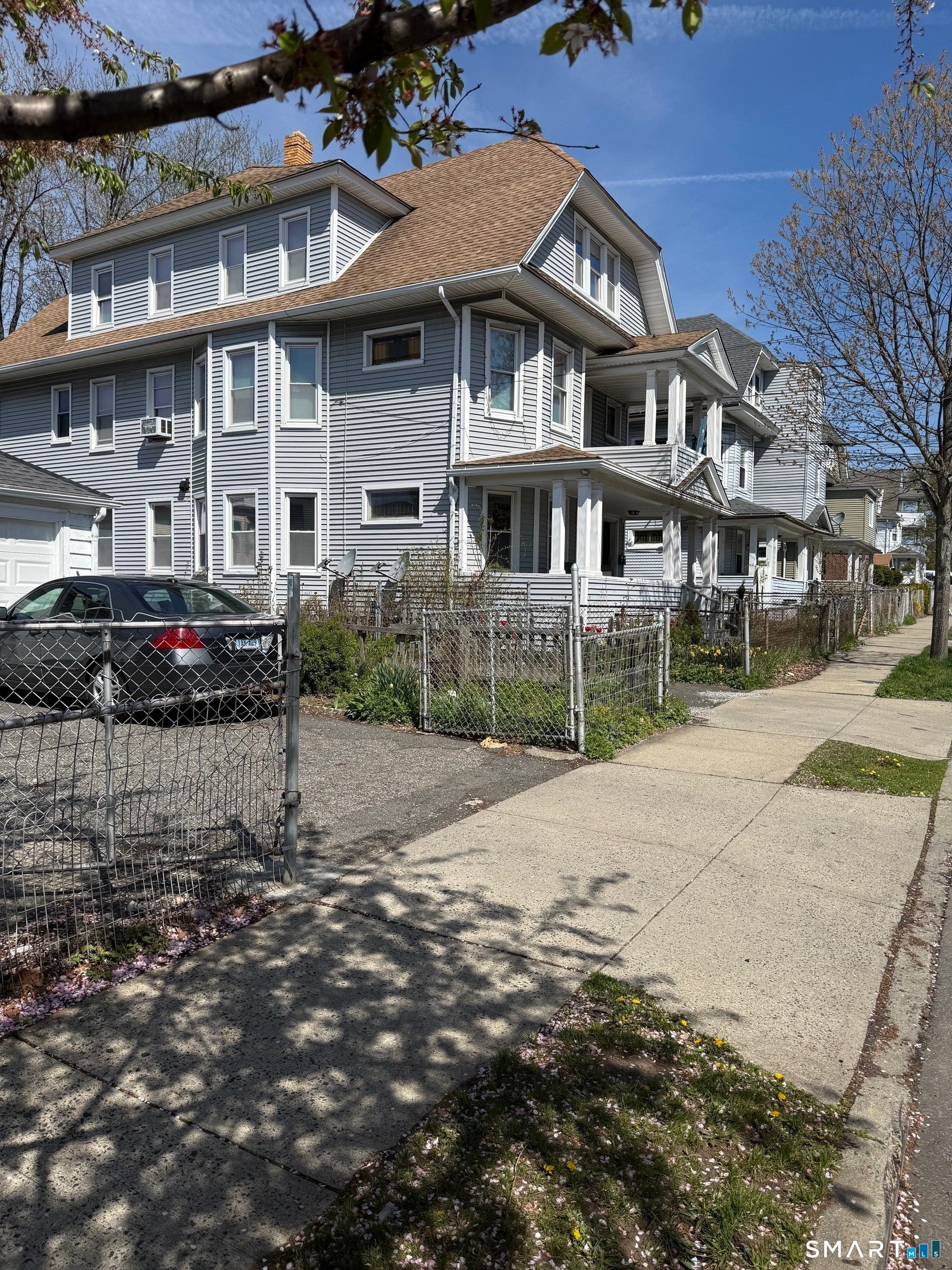 739-743 Brooks Street