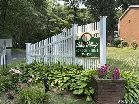 Photo of 323 Dunfey Lane #323, Windsor, CT 06095 (MLS # 24194889)