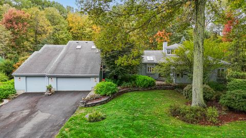 Tiny photo for 39 High Ridge Hollow, Avon, CT 06001 (MLS # 24133840)