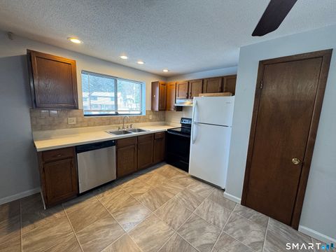 Tiny photo for 39 Horton Hill Road #10I, Naugatuck, CT 06770 (MLS # 24153101)