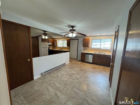 Tiny photo for 39 Horton Hill Road #10I, Naugatuck, CT 06770 (MLS # 24153101)