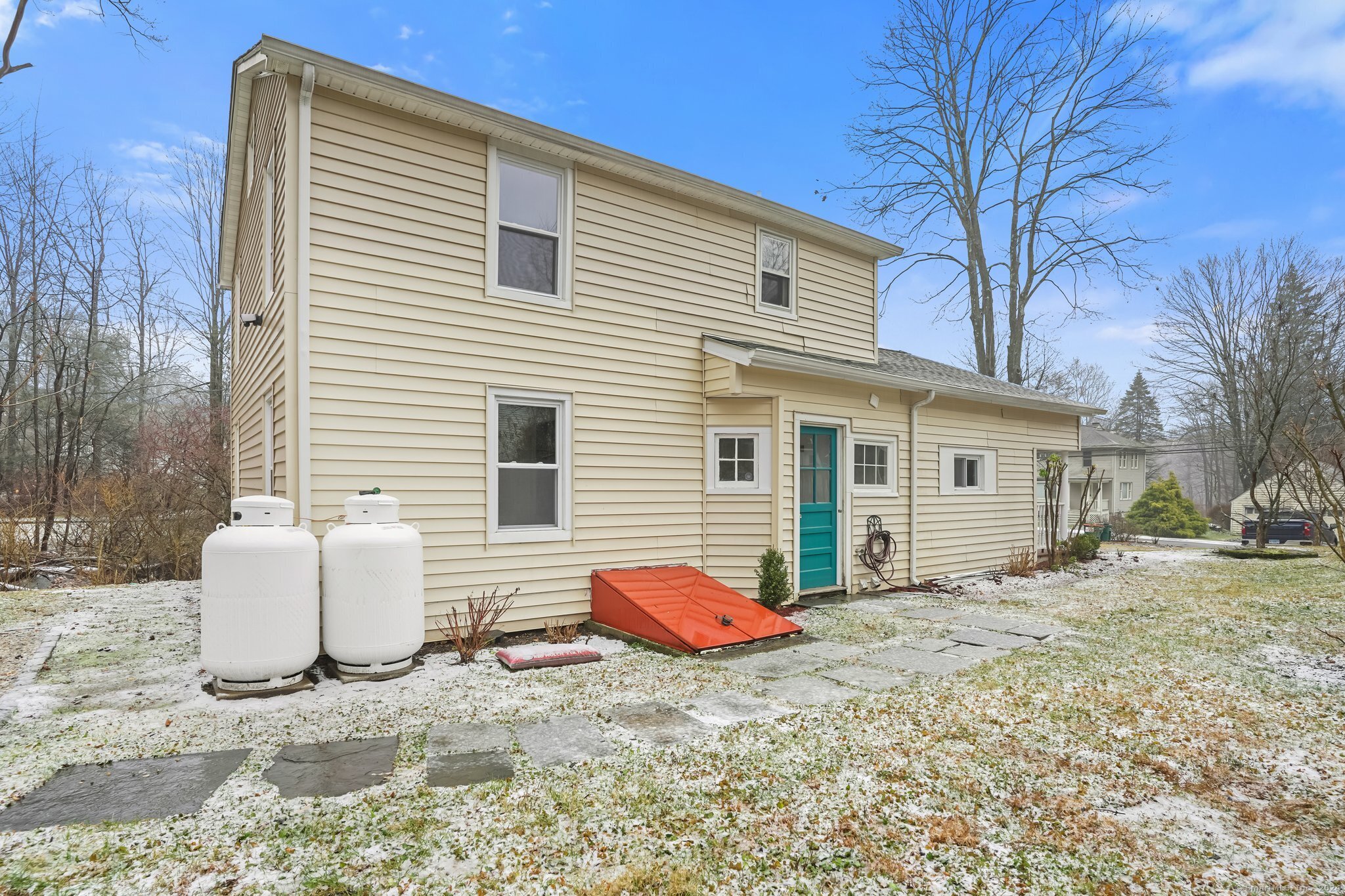 Rental Property at 152 Portland Avenue, Redding, Connecticut - Bedrooms: 4 
Bathrooms: 3 
Rooms: 8  - $4,000 MO.