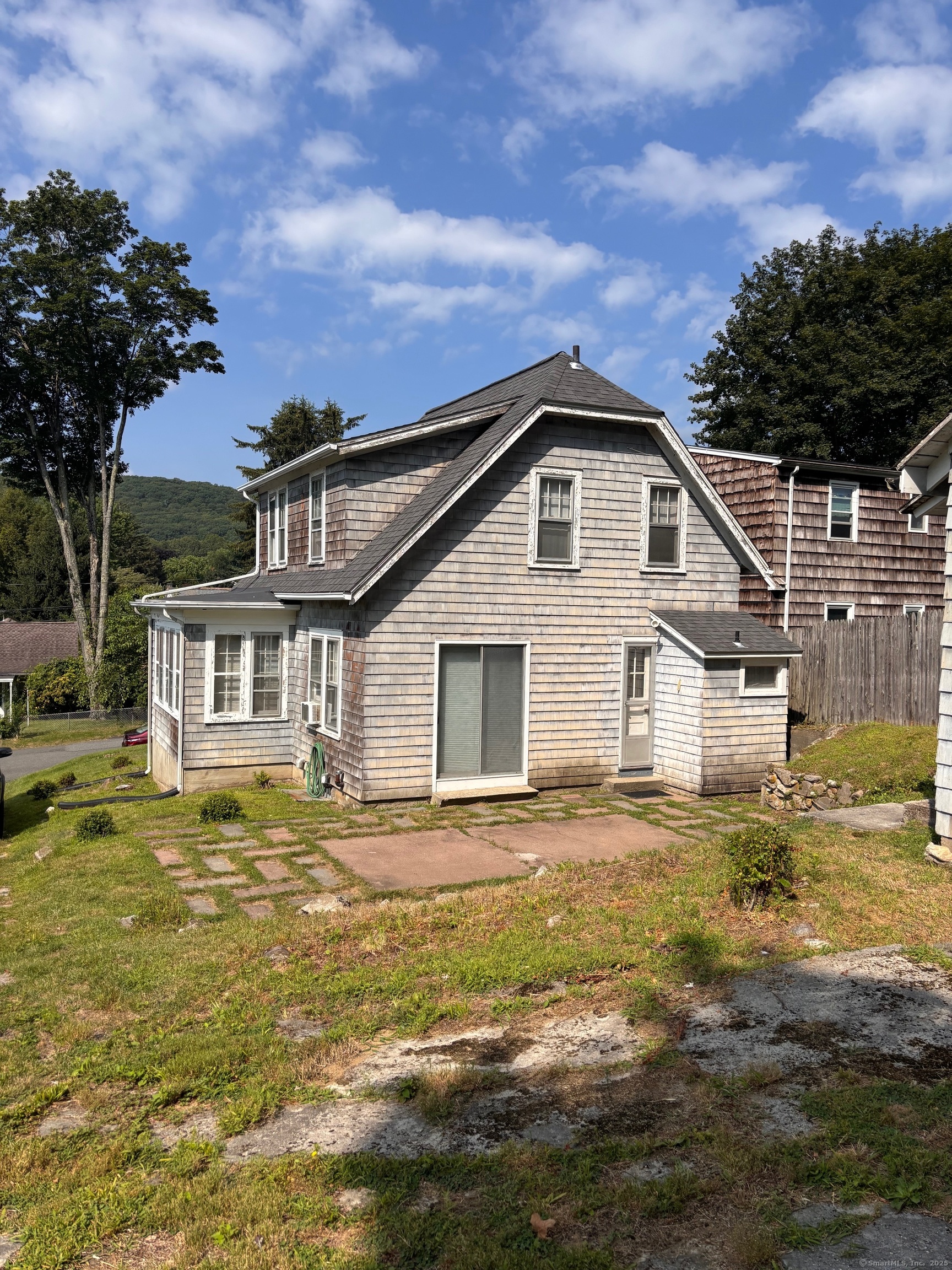 7 Benson Road