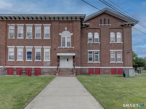 Tiny photo for 111 Franklin Square #102, New Britain, CT 06051 (MLS # 24179023)
