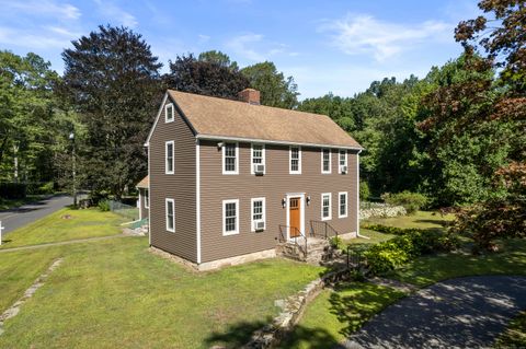 484 Old New London Road Salem CT 06420